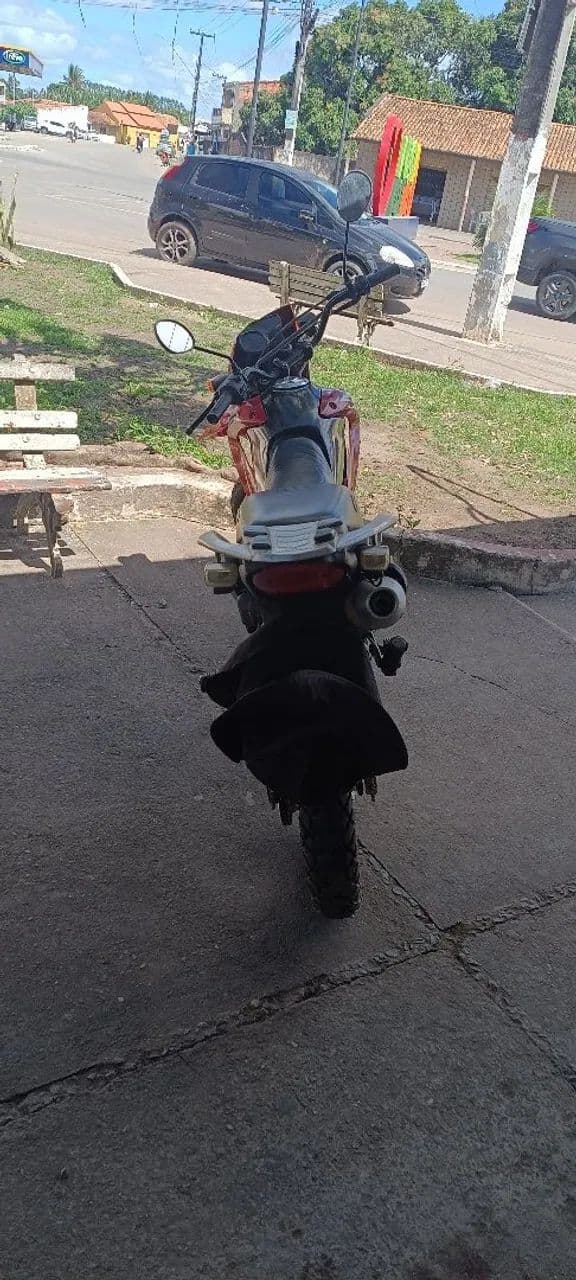 Bros 125 ks toda filé atrasada 