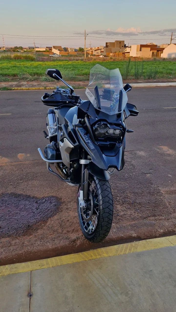 Gs1250 tripé black 