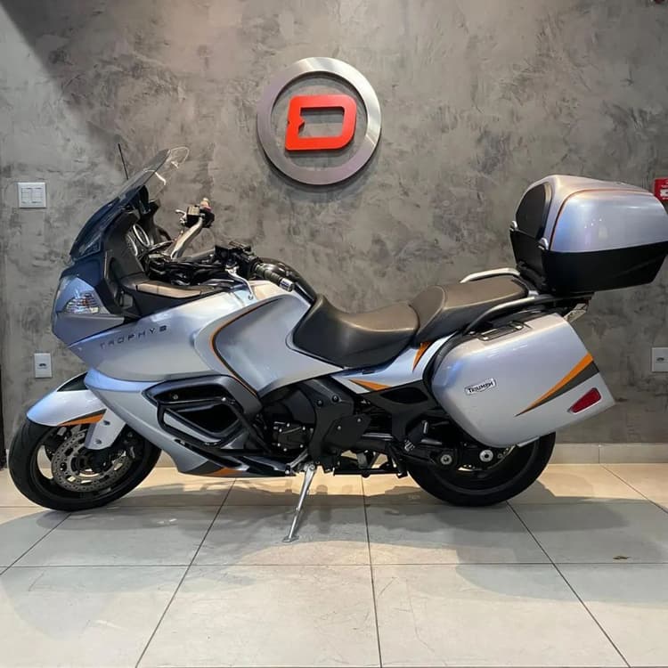 TROPHY SE 1200