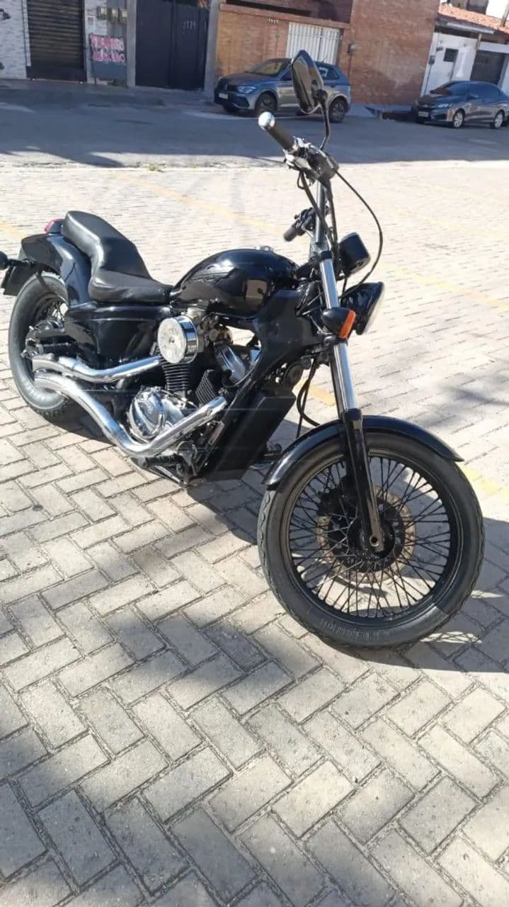 Shadow 600
