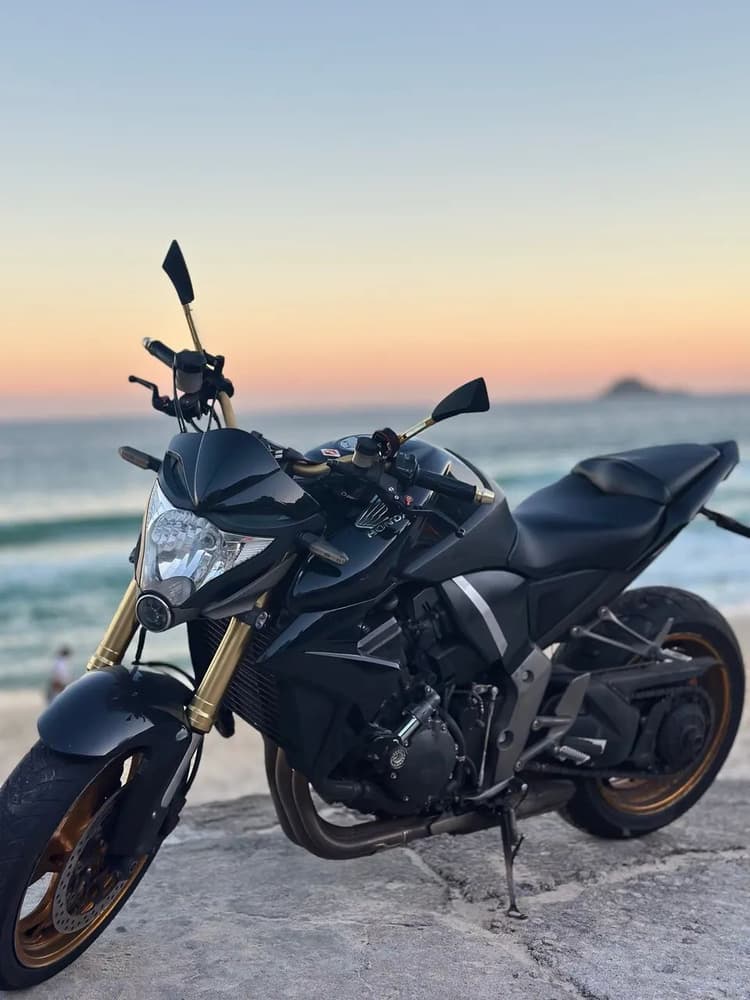 CB 1000r