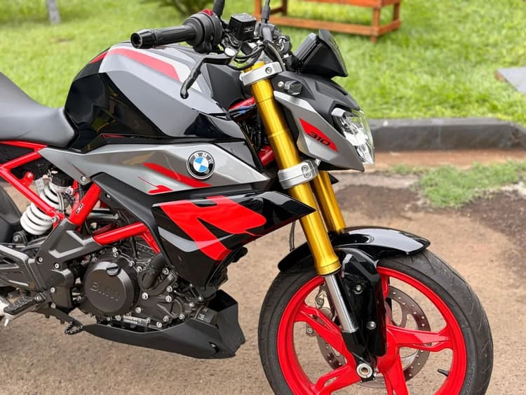 Bmw 310r 2024.