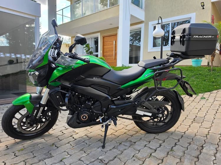 Dominar 400 2025