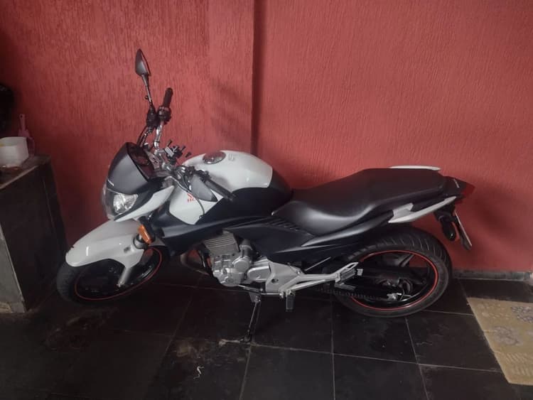 CB300r