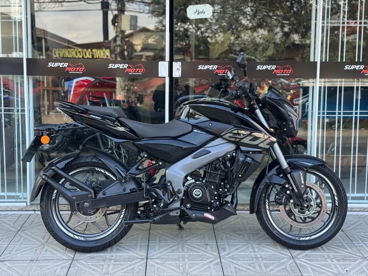 BAJAJ DOMINAR NS 200 2026