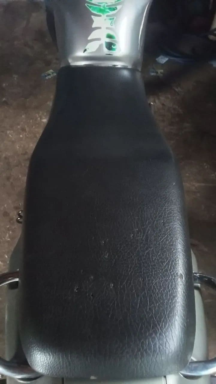Titan 150 