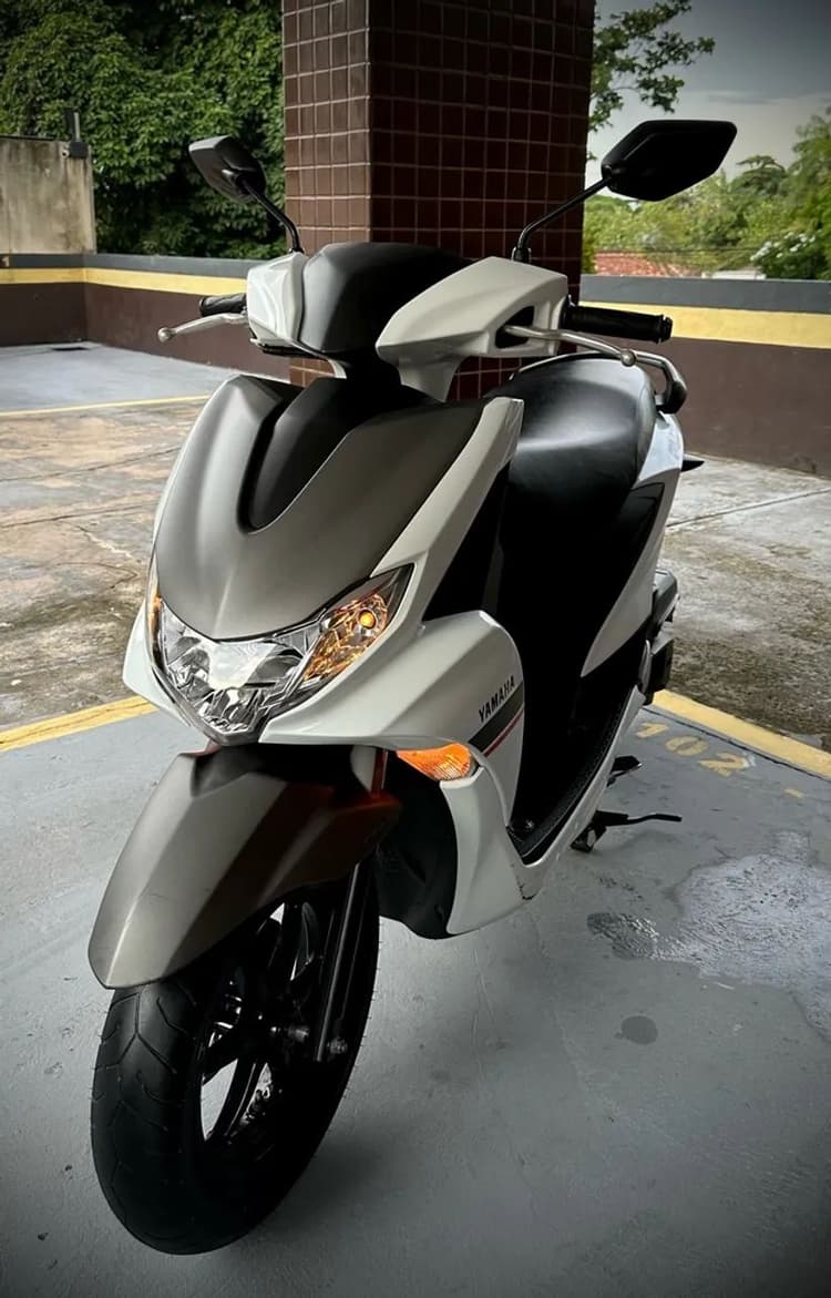 YAMAHA FLUO ZERO