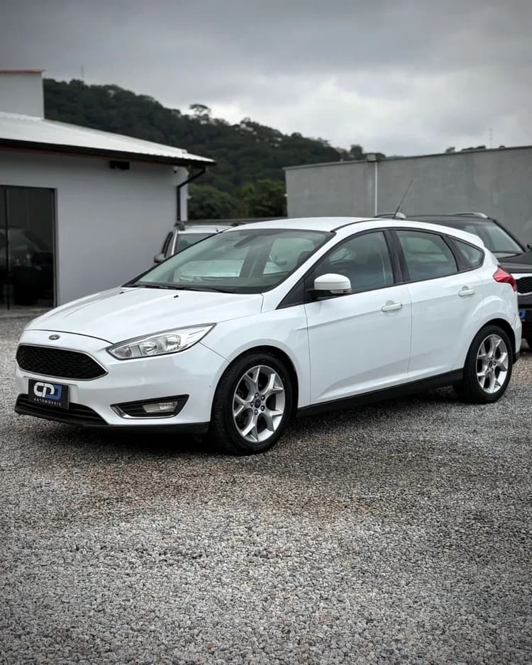 Ford Focus 2.0 16v/se/se Plus Flex 5P Aut. 2017