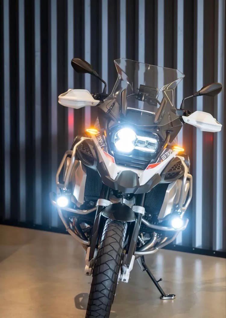 BMW 1.250 Extremamente Nova 