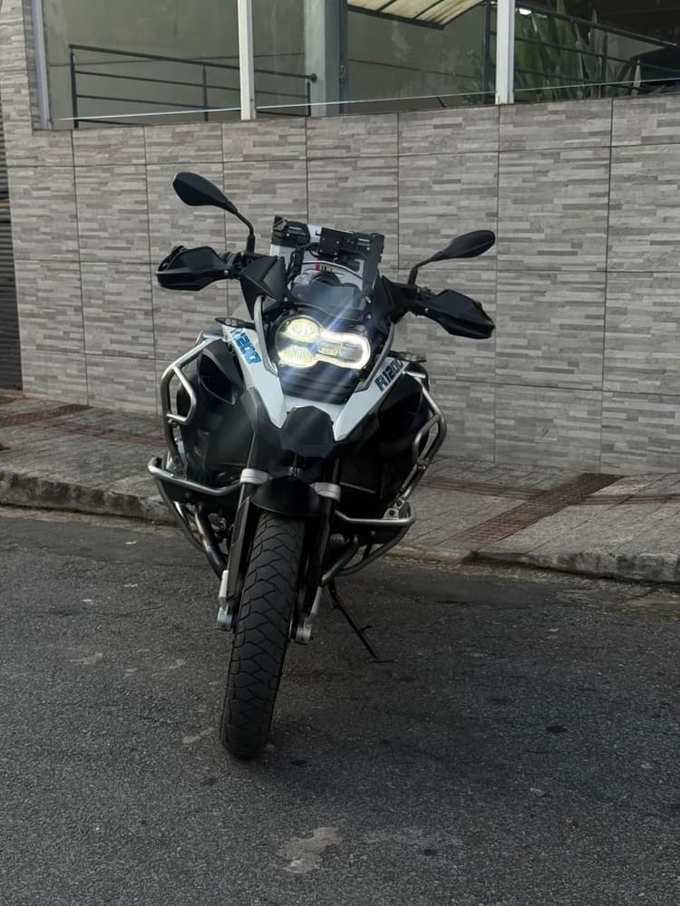 BMW 1200