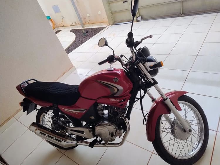YBR 125 