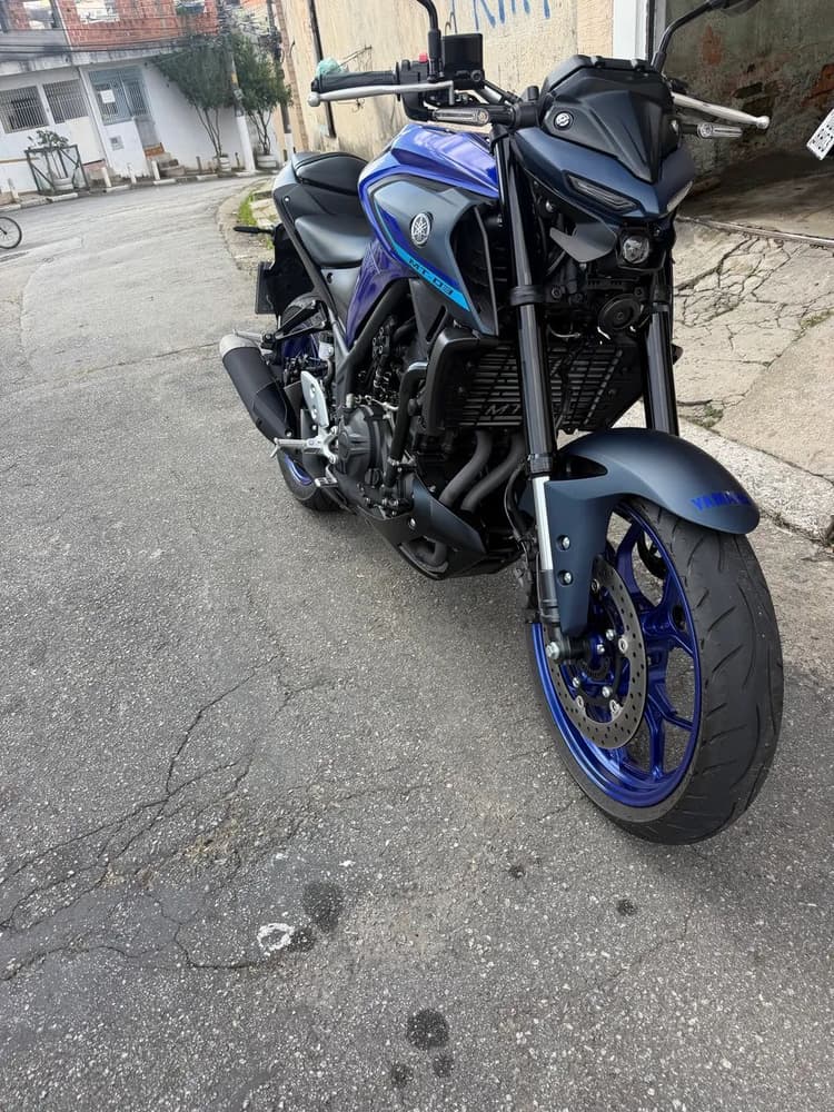 Moto Mt 03 impecável !