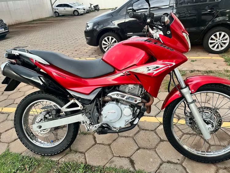 Honda Falcon 400i 2013 