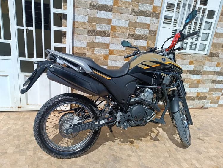 XTZ LANDER 250 