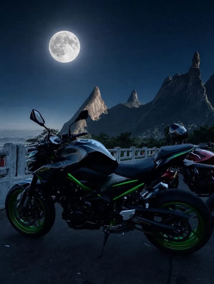 Kawasaki Z 900 - Impecável