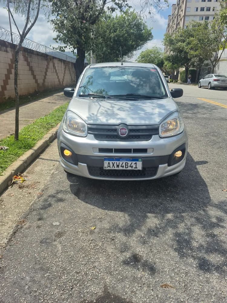 Fiat Uno Attractive 1.0 Flex 6V 5P 2017