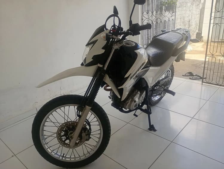 BROSS 160 em perfeito estado 