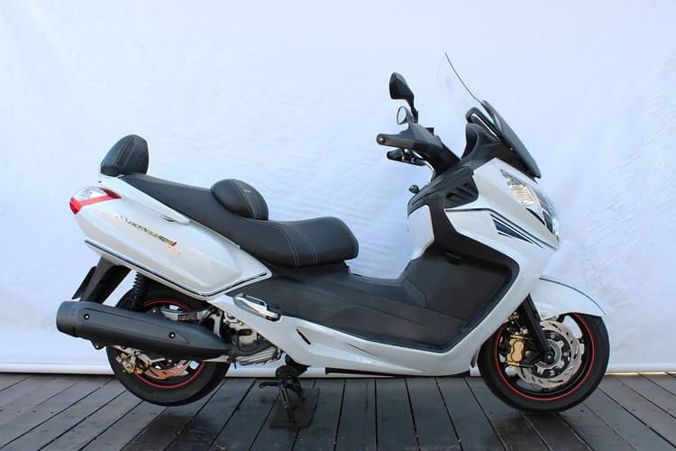 DAFRA MAXSYM 400i