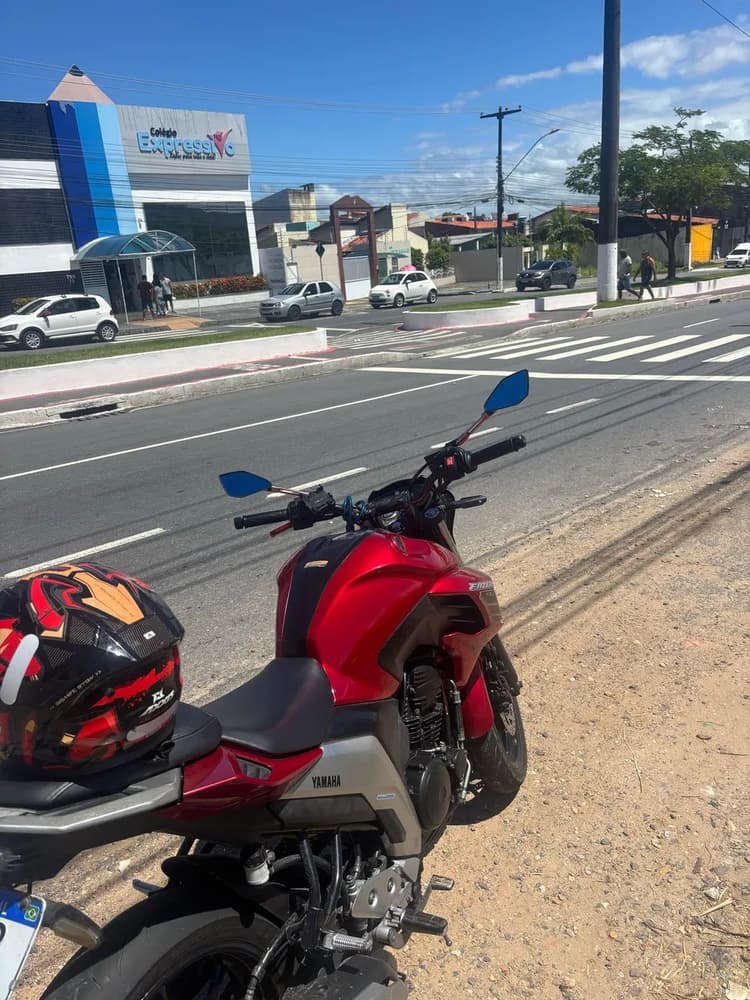 Fazer 250 .