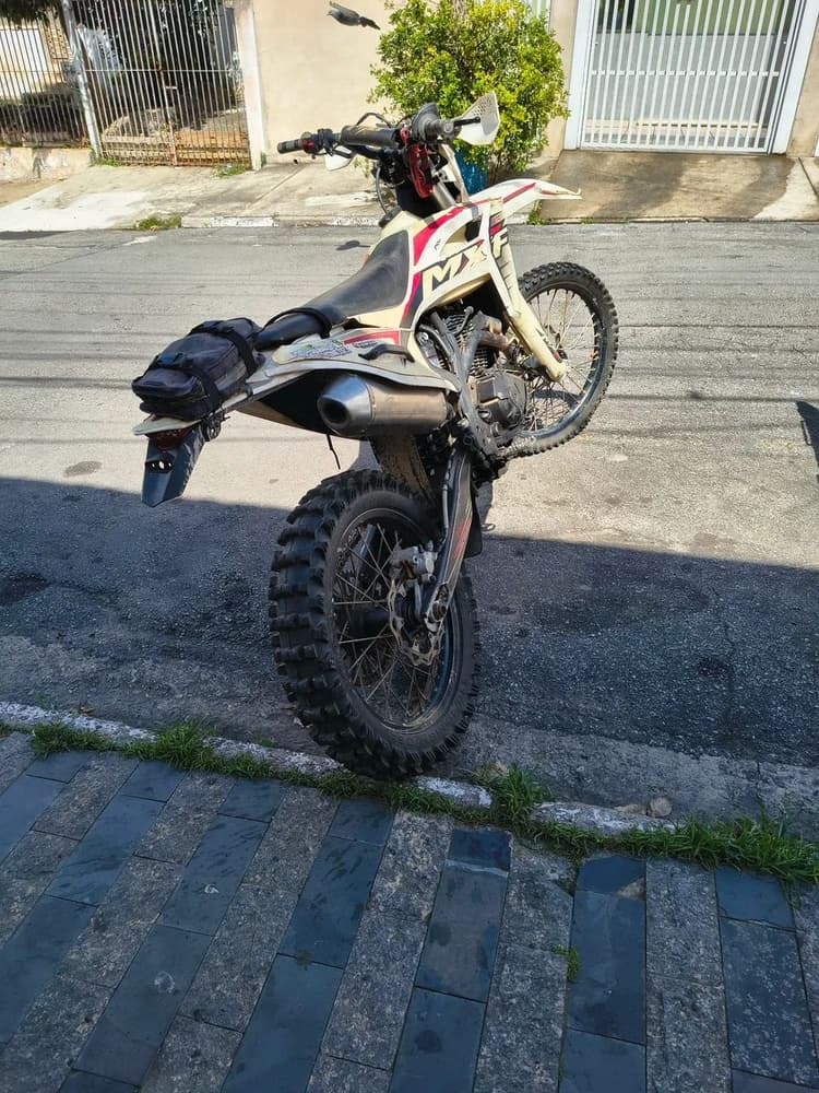 Moto de Trilha 