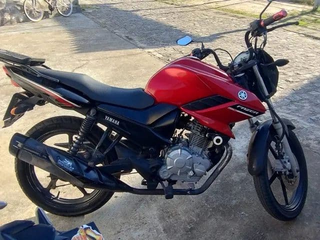 Fazer 150 2014 toda bem cuidada