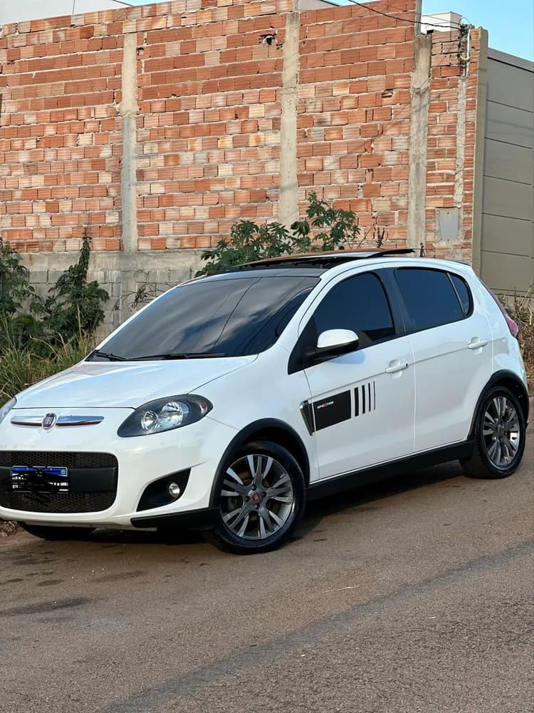 Fiat Palio Sporting 1.6 Flex 16V 5P 2015