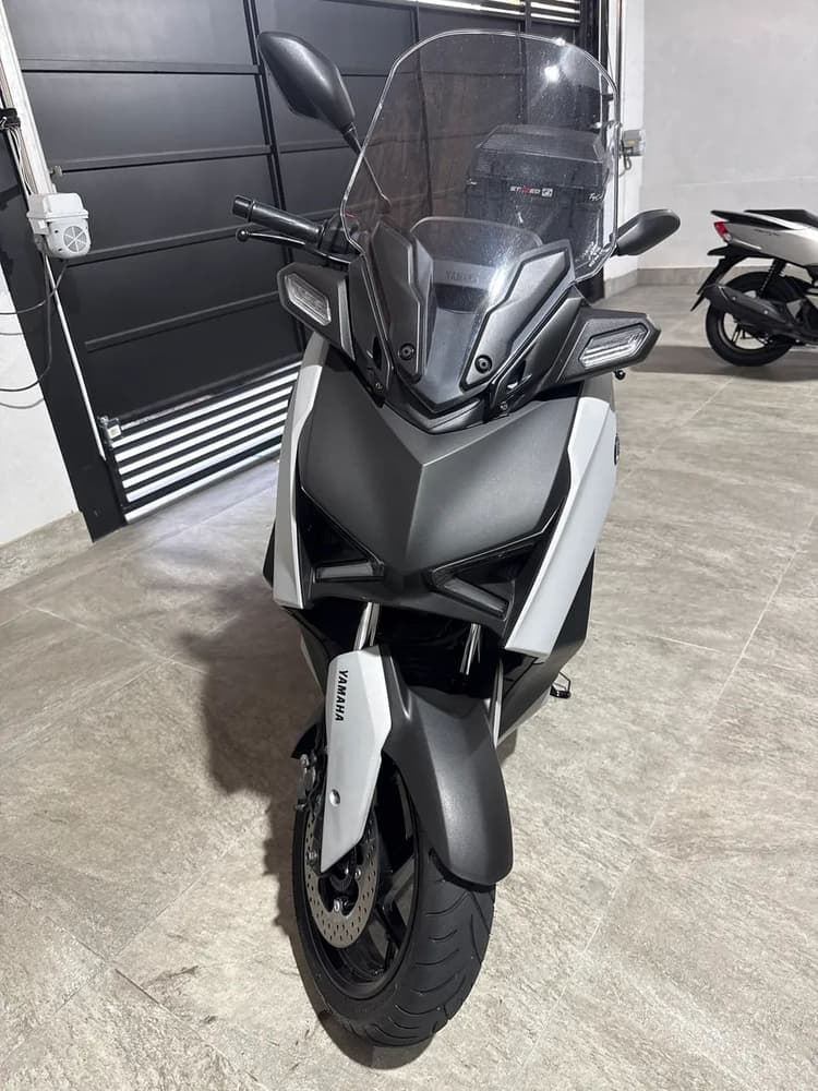 Excelente Oportunidade X-MAX 250 Ano 2025