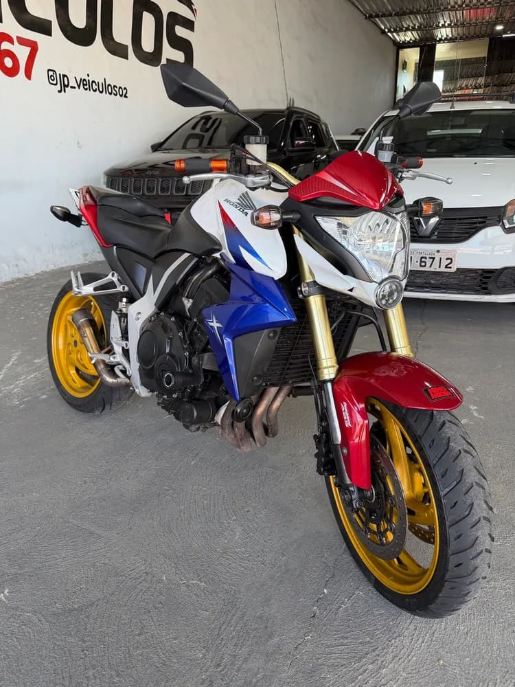 HONDA CB 1000 ANO 2013/2013 COM ABS 