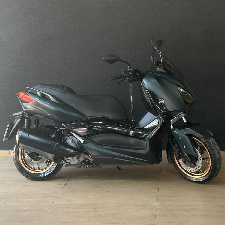 YAMAHA XMAX 250 2024