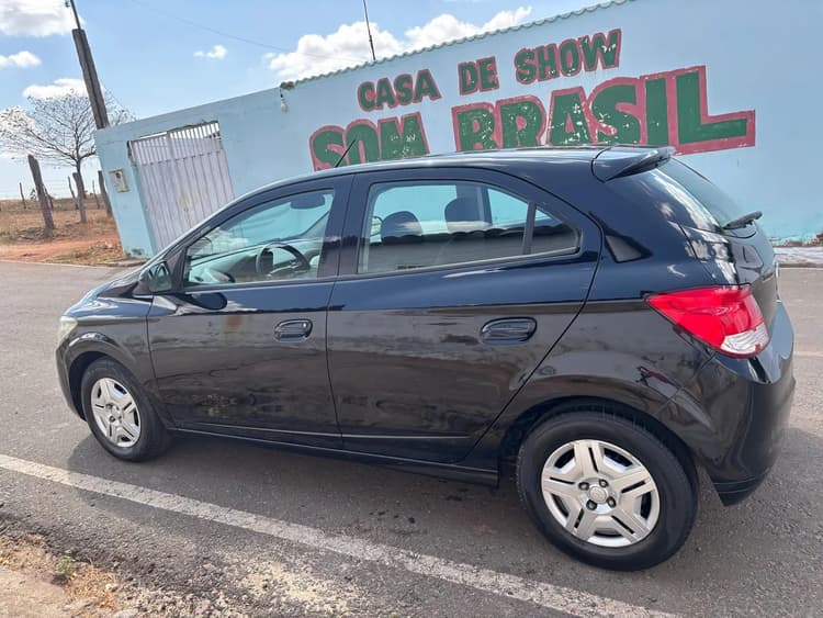 Chevrolet Onix JOY Hatch 1.0 8V Flex Mec. 4P 2017