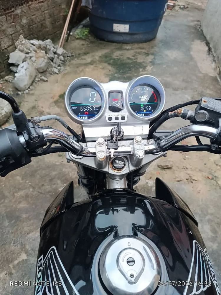 Vendo CBX TWISTER 250 
