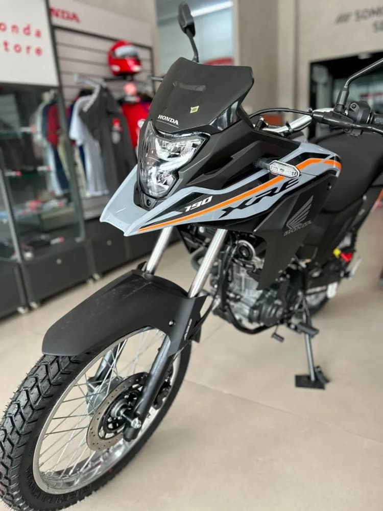 XRE 190 Adv Emplacamento e Ipva de brinde