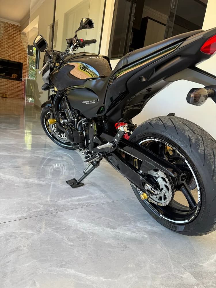 Hornet 600f zerada 