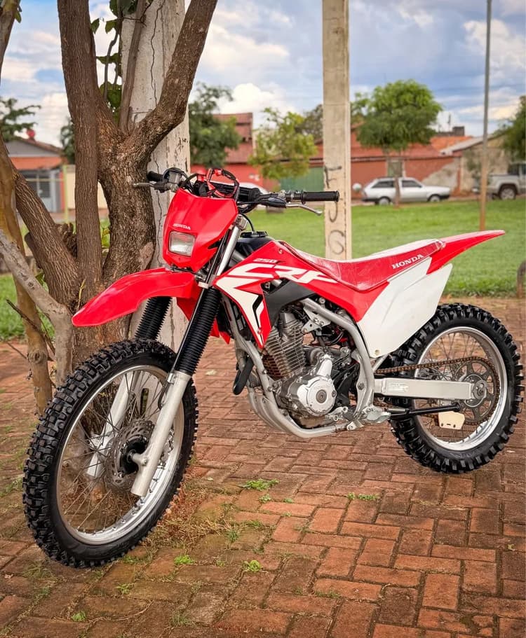 CRF 250F / 2020 / ZERADINHA