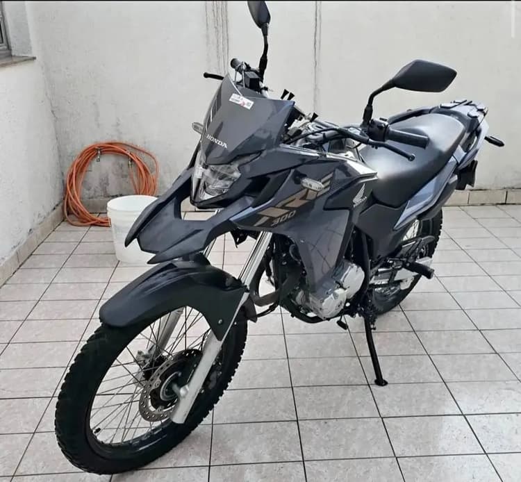 XRE 300