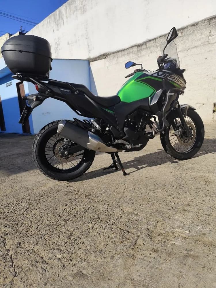 Versys 300 x