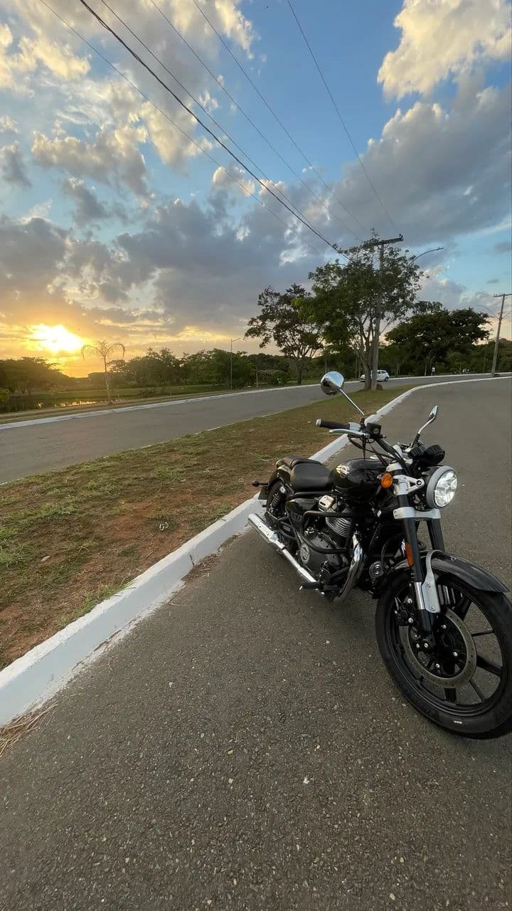 Super Meteor 650 Ano/modelo 26/26