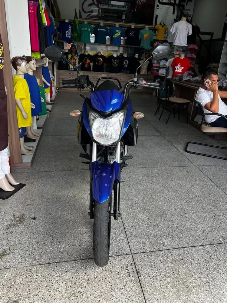 Moto Yamaha 
