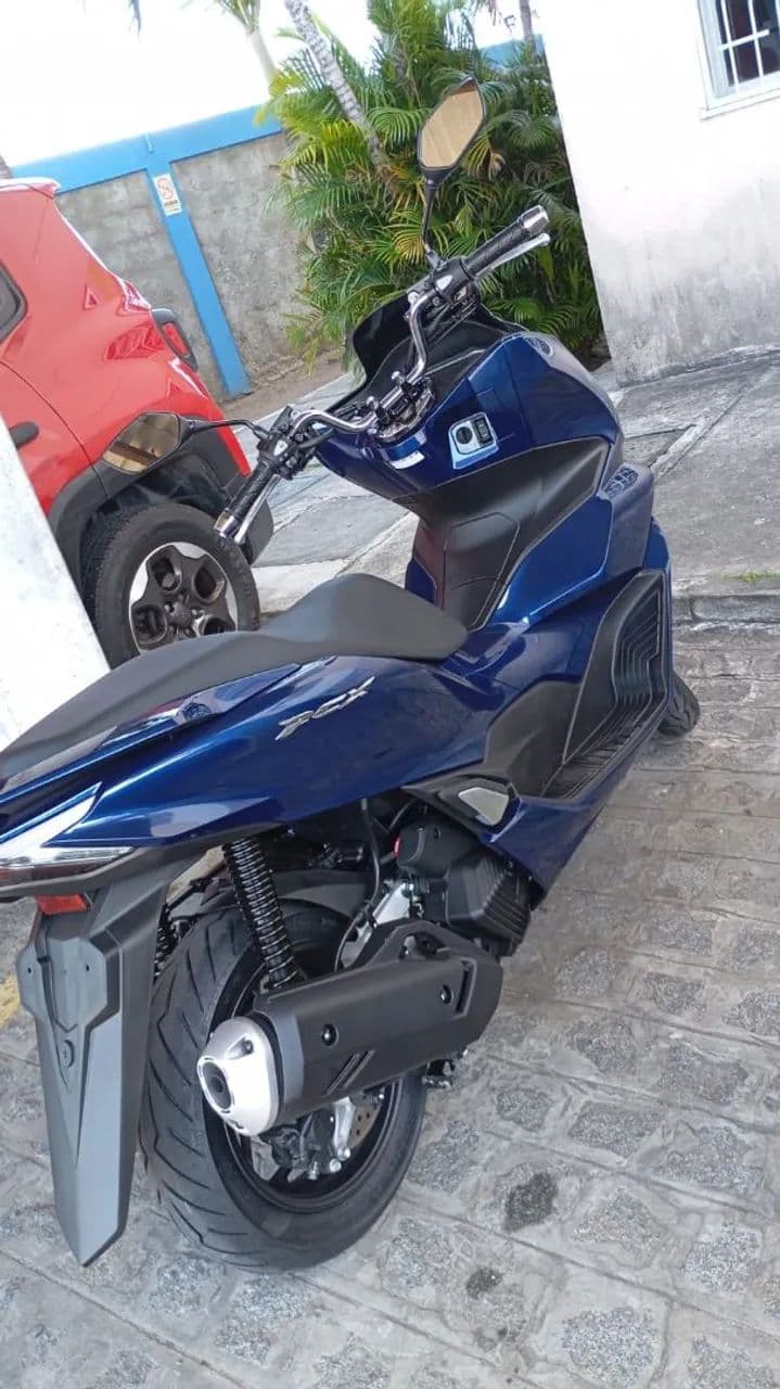 Pcx com 1.100km com Estado de zero km 