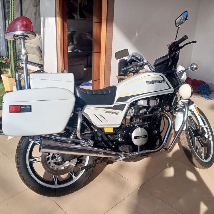 CB 450 POLÍCIAL