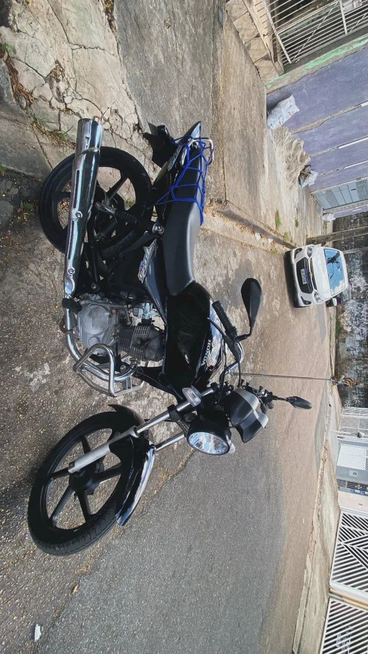 Titan 150 