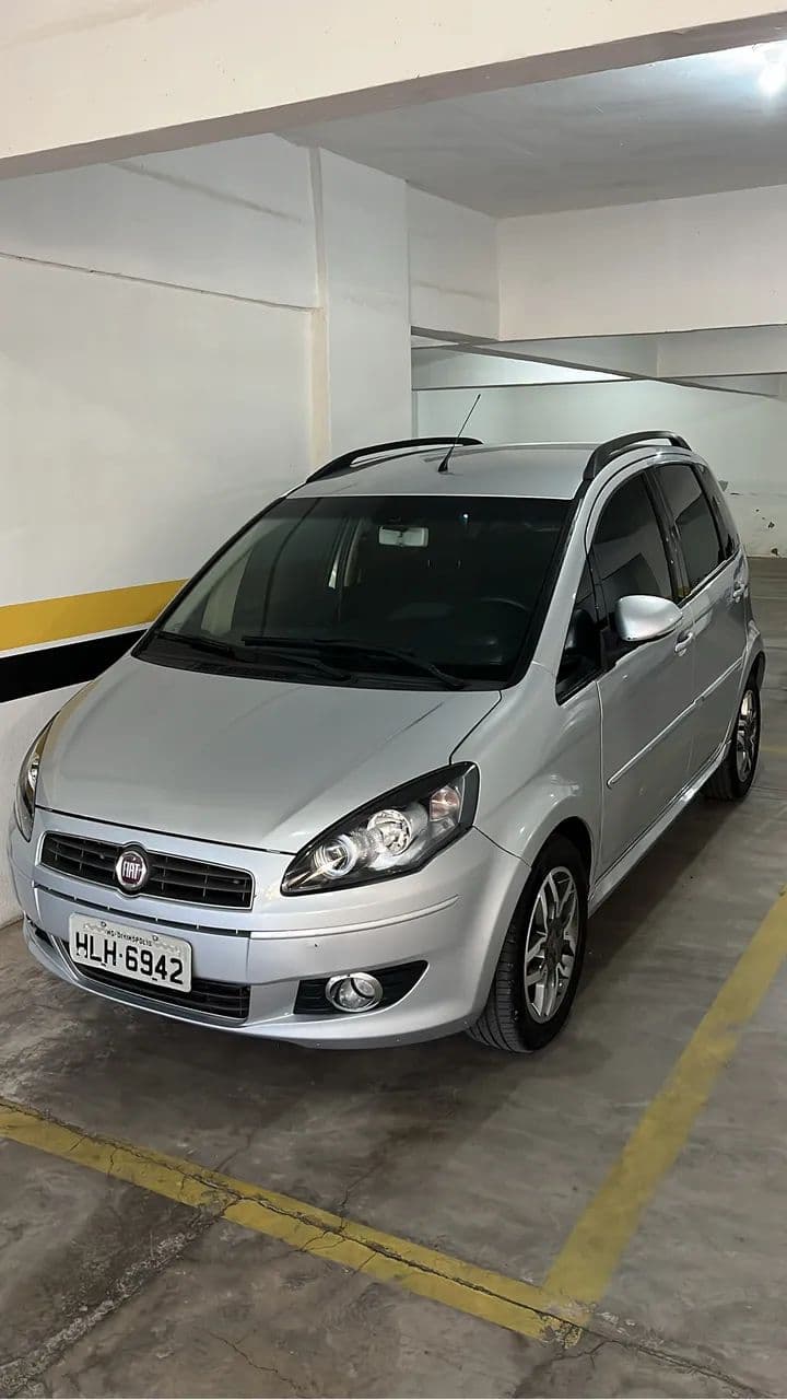 Fiat Idea Sporting Dualogic 1.8 Flex 16V 5P 2011
