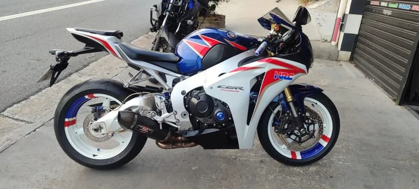 Cbr1000 fireblade 