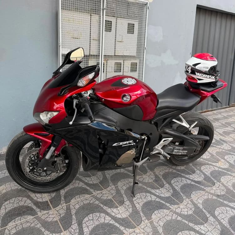 Honda CBR 1000 RR Fireblade 