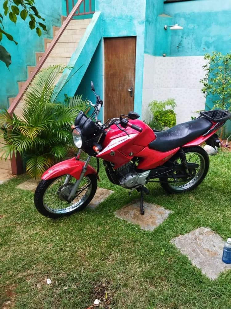Motos