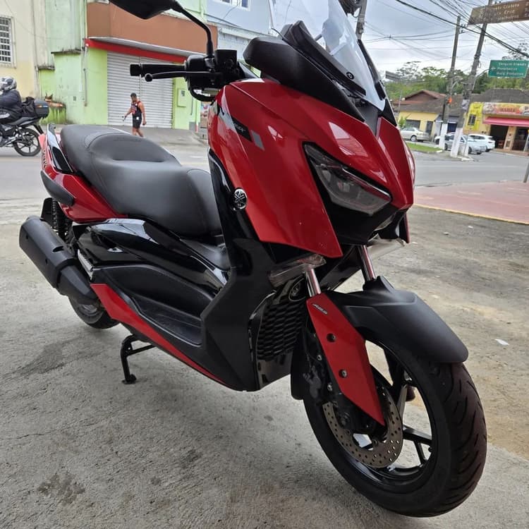 Xmax 250 2023