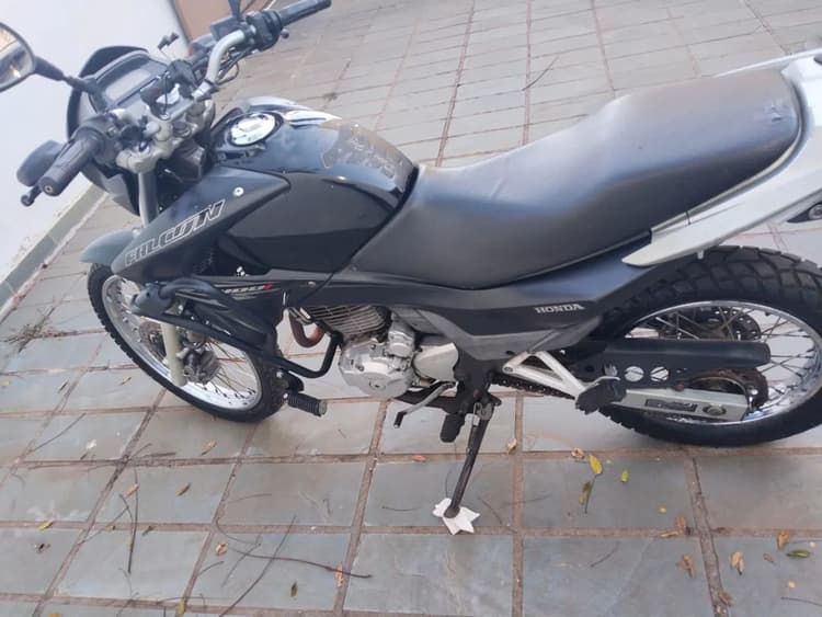 Vendo Falcon 2013. 