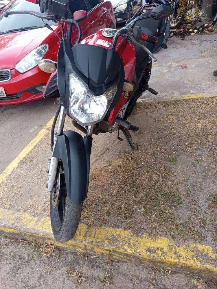 moto com perfeito estado de uso sem defeito 