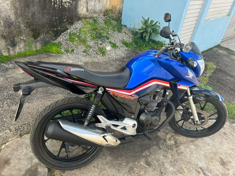Vendo Titan 160 2021