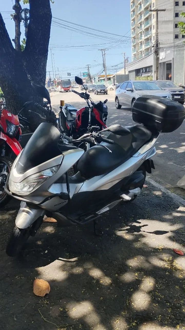 HONDA PCX DLX 2018
